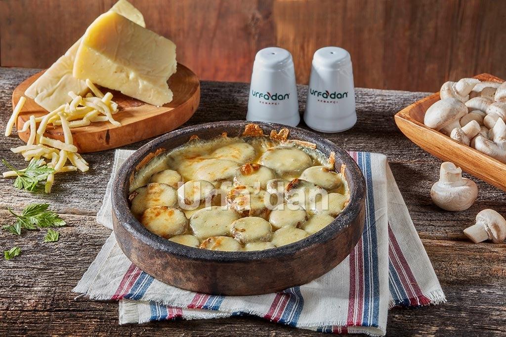 Fırında Kaşarlı Mantar